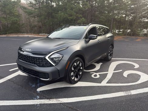 Used 2023 Kia Sportage X-Line image 3