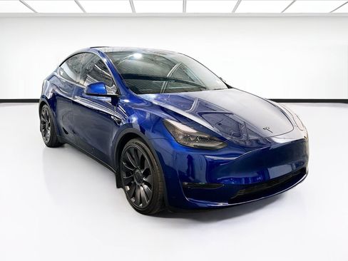 Used 2023 Tesla Model Y Performance AWD/4WD image 3