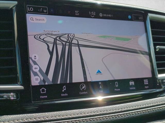 Used 2024 Chrysler Pacifica Limited FWD image 13