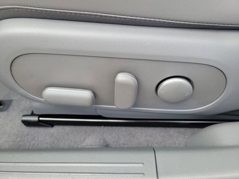 New 2025 Hyundai Ioniq 5 SEL image 23