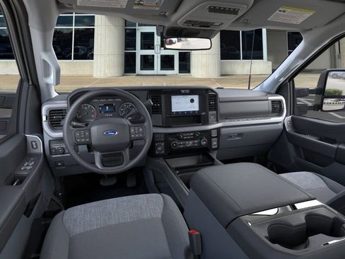 New 2026 Ford F250 XLT w/ FX4 Off-Road Package image 31