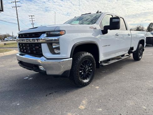 Used 2022 Chevrolet Silverado 2500 LT w/ Convenience Package image 1