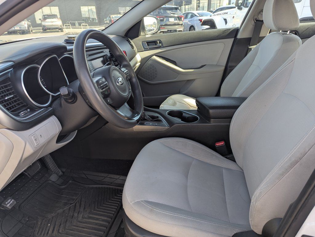 Used 2015 Kia Optima LX FWD image 22