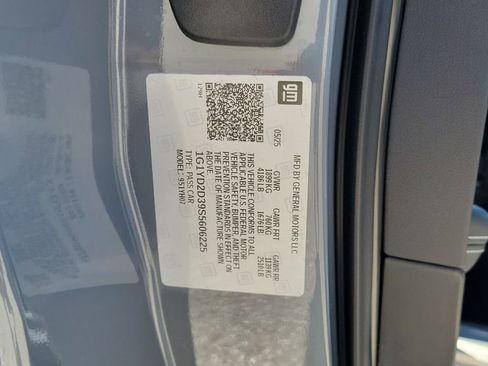 Used 2025 Chevrolet Corvette Z06 image 28