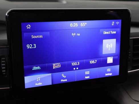 Used 2023 Ford Explorer XLT w/ Equipment Group 202A AWD/4WD image 49
