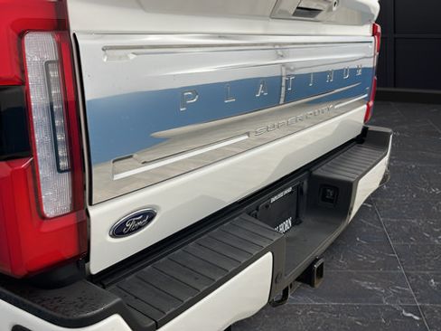Used 2023 Ford F350 Platinum w/ Tremor Off-Road Package AWD/4WD image 42