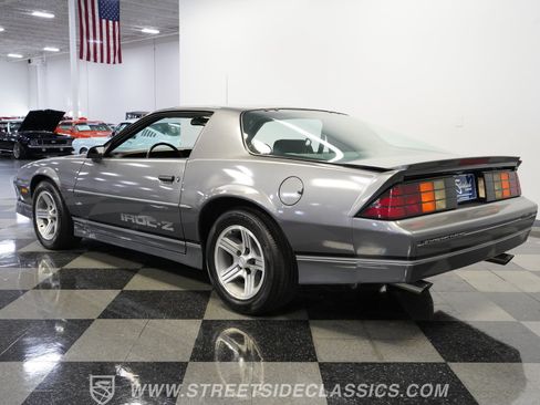 Used 1988 Chevrolet Camaro IROC-Z RWD image 10