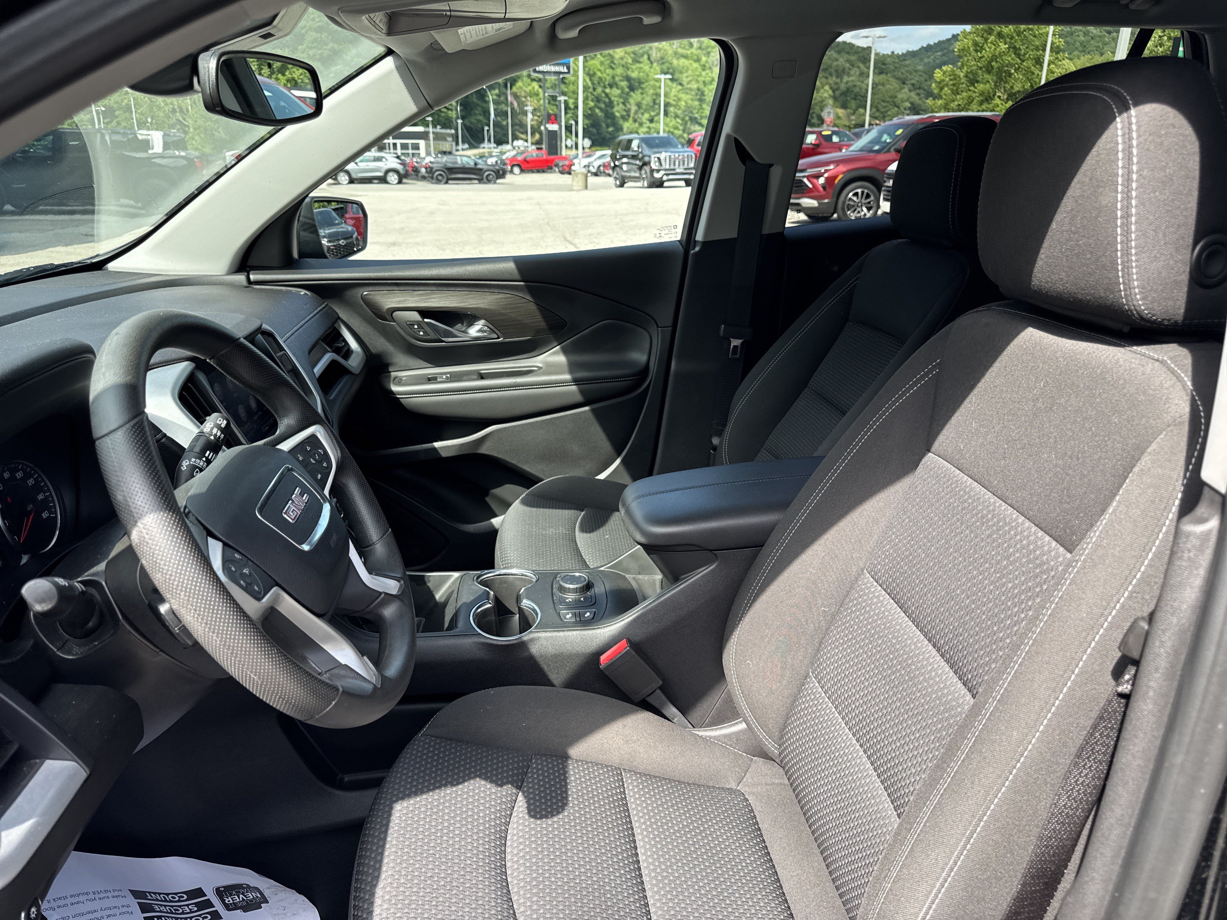 Used 2023 GMC Terrain SLE w/ Driver Convenience Package AWD/4WD image 11