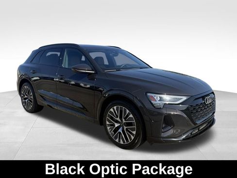 Used 2024 Audi Q8 e-tron Premium Plus w/ Premium Plus Package AWD/4WD image 7