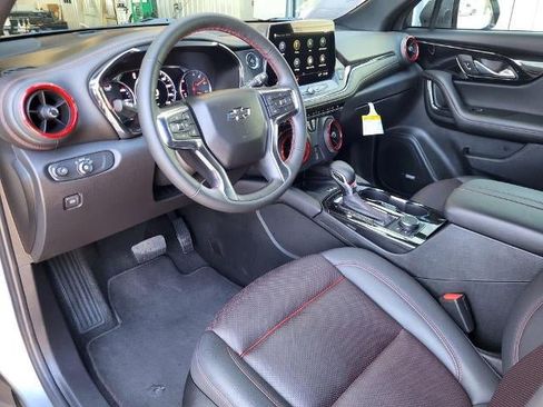 Used 2025 Chevrolet Blazer RS FWD image 12