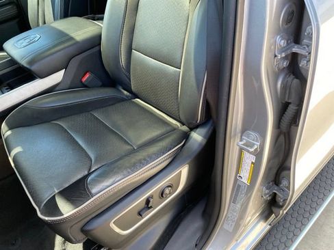 Used 2020 RAM 1500 Laramie AWD/4WD image 18