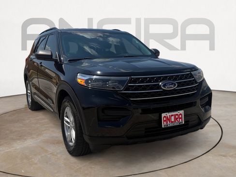 Used 2022 Ford Explorer XLT RWD image 4
