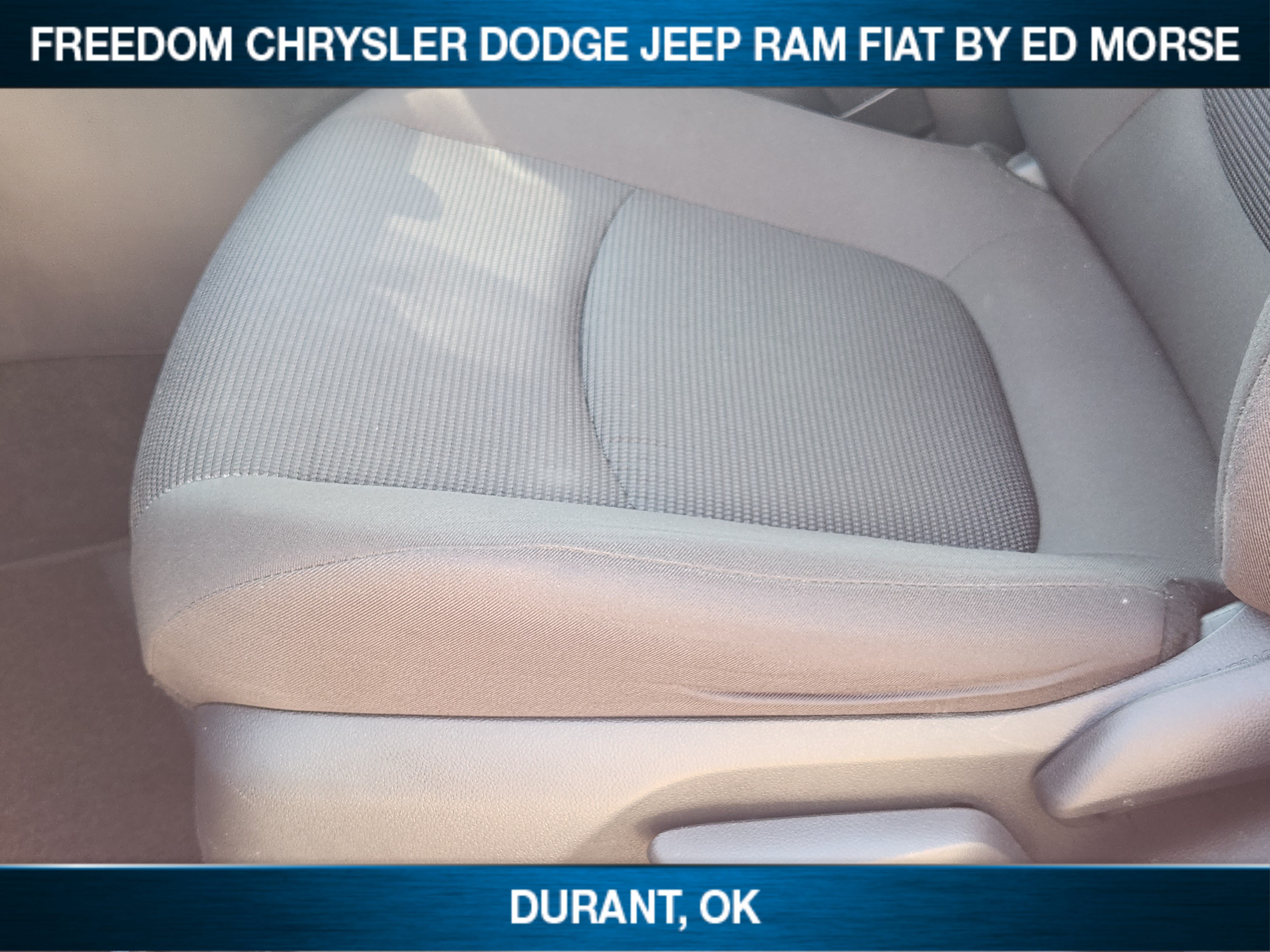 Used 2025 Toyota RAV4 LE FWD image 17