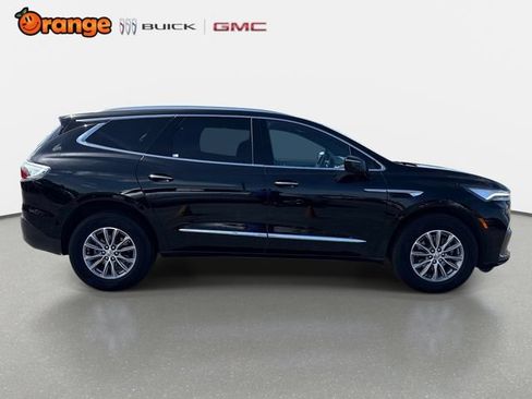 Used 2024 Buick Enclave Essence w/ Technology Package AWD/4WD image 2