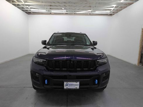 Used 2023 Jeep Grand Cherokee 30th Anniversary AWD/4WD image 2