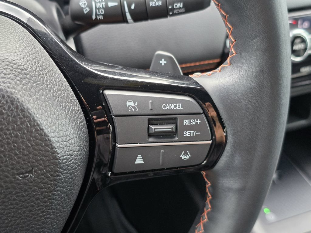 Used 2025 Honda Pilot TrailSport image 37