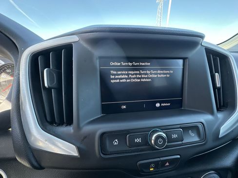 Used 2023 GMC Terrain SLE w/ Driver Convenience Package image 14