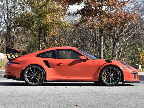 Used 2016 Porsche 911 GT3 RS image 3