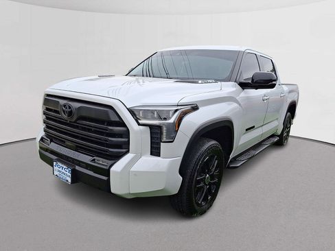Used 2024 Toyota Tundra Limited AWD/4WD image 4
