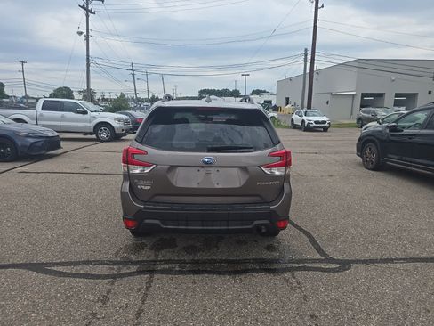 Used 2023 Subaru Forester Premium AWD/4WD image 15