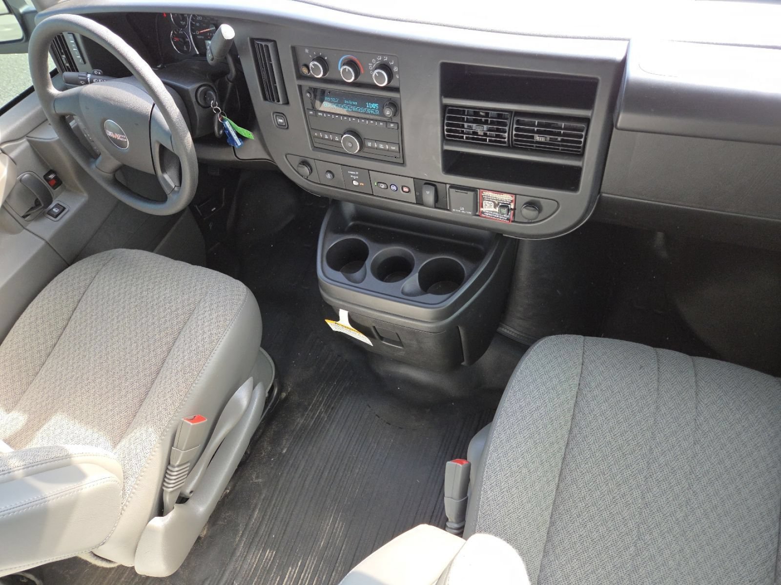 New 2025 GMC Savana 3500 w/ Power Convenience Package RWD image 23