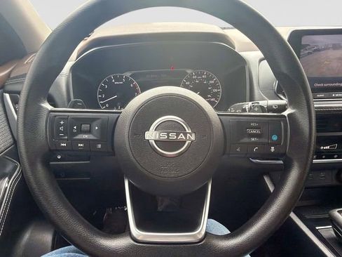 Used 2023 Nissan Rogue SV AWD/4WD image 24