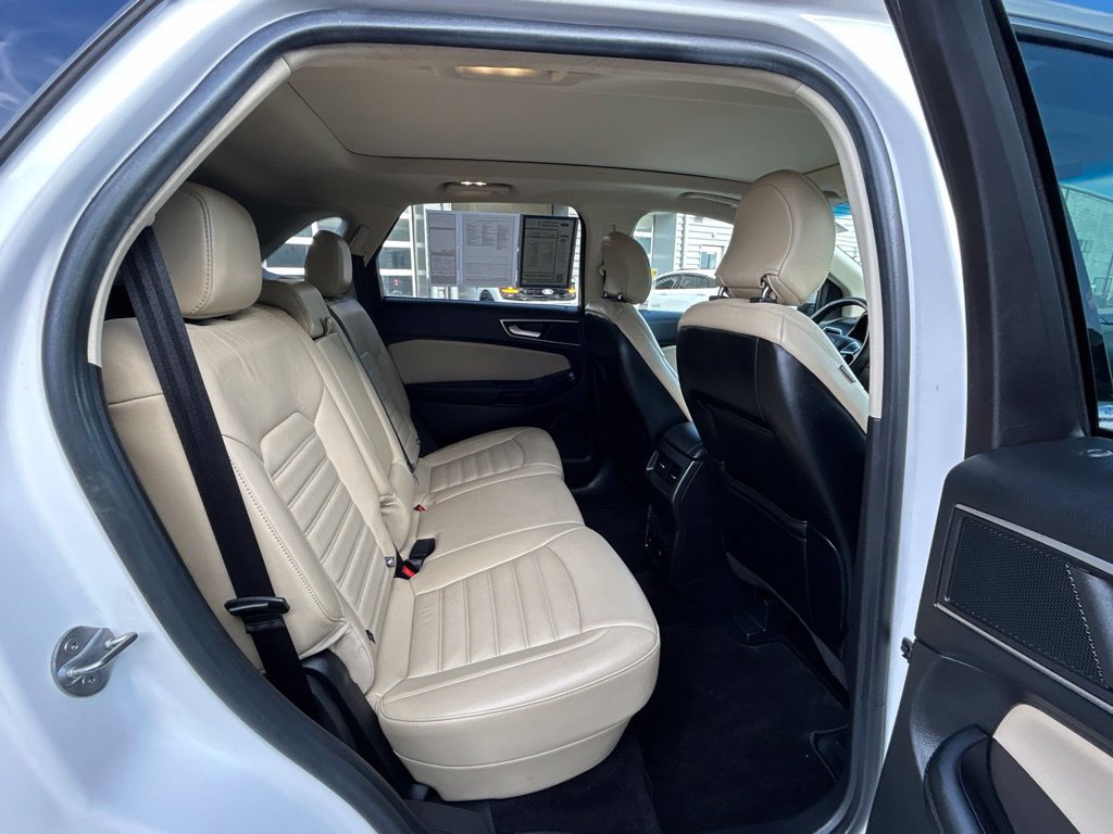 Used 2015 Ford Edge SEL w/ Equipment Group 201A AWD/4WD image 47