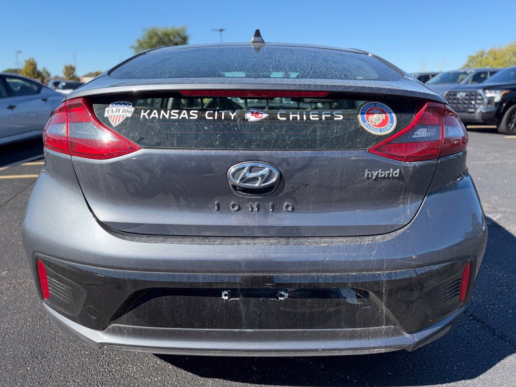 Used 2017 Hyundai Ioniq SEL FWD image 6