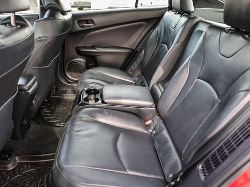 Certified 2019 Toyota Prius Prime Advanced image 8