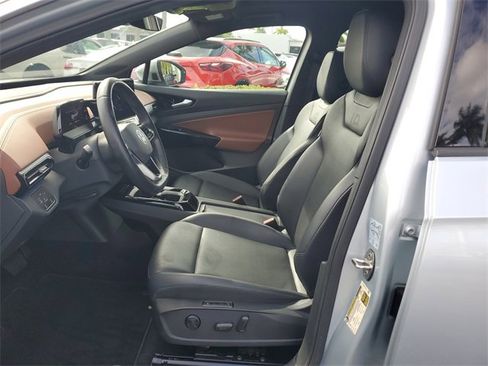 Used 2021 Volkswagen ID.4 Pro S w/ Gradient Package image 16