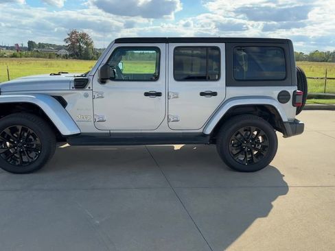 New 2023 Jeep Wrangler Sahara w/ Cold Weather Group image 5