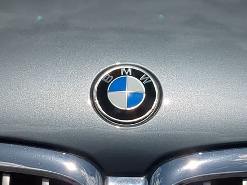 Used 2021 BMW 530i RWD image 11