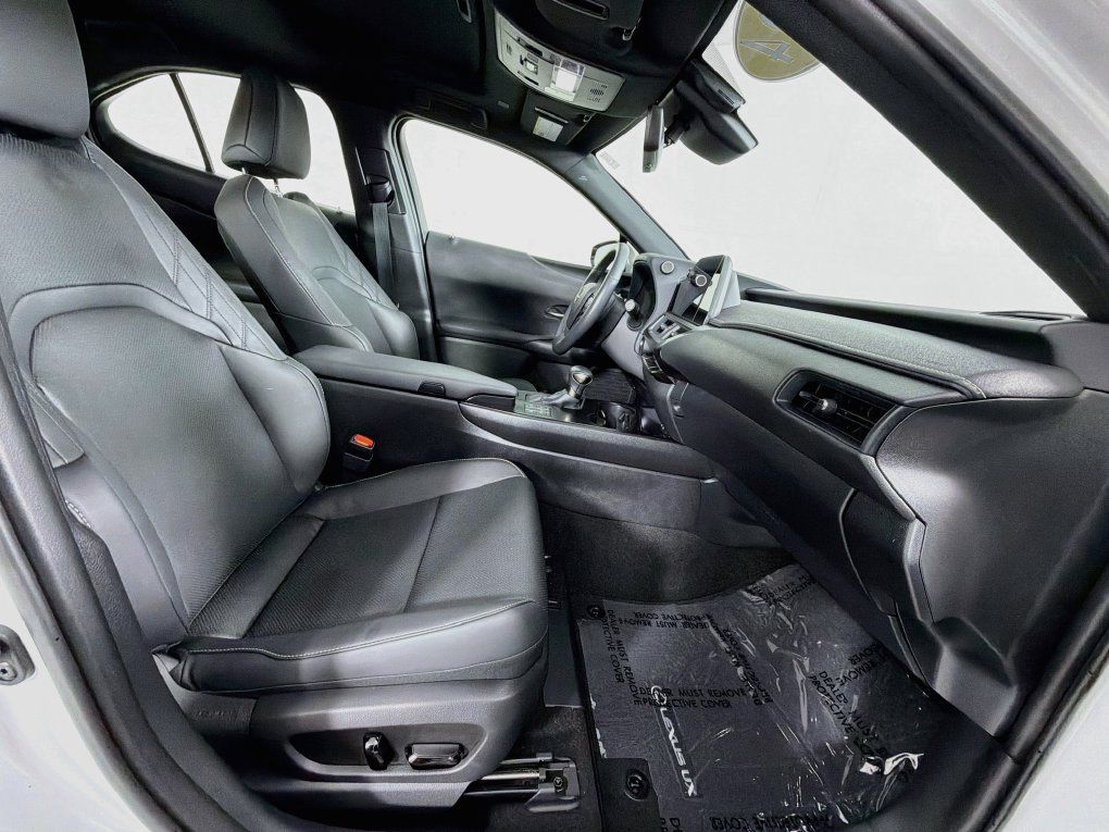 Used 2024 Lexus UX 250h FWD w/ Premium Package image 30