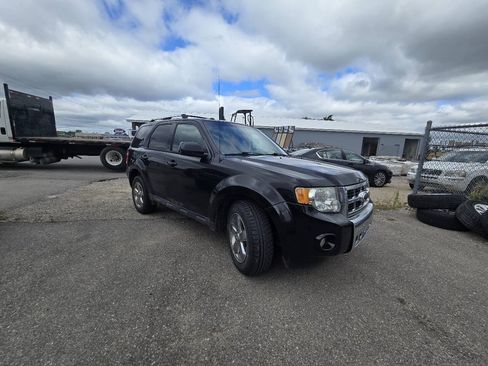 Used 2011 Ford Escape Limited w/ 302A Rapid Spec Order Code AWD/4WD image 2