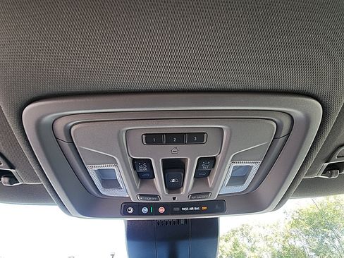 Used 2026 Chevrolet Silverado 1500 LTZ w/ Technology Package image 25