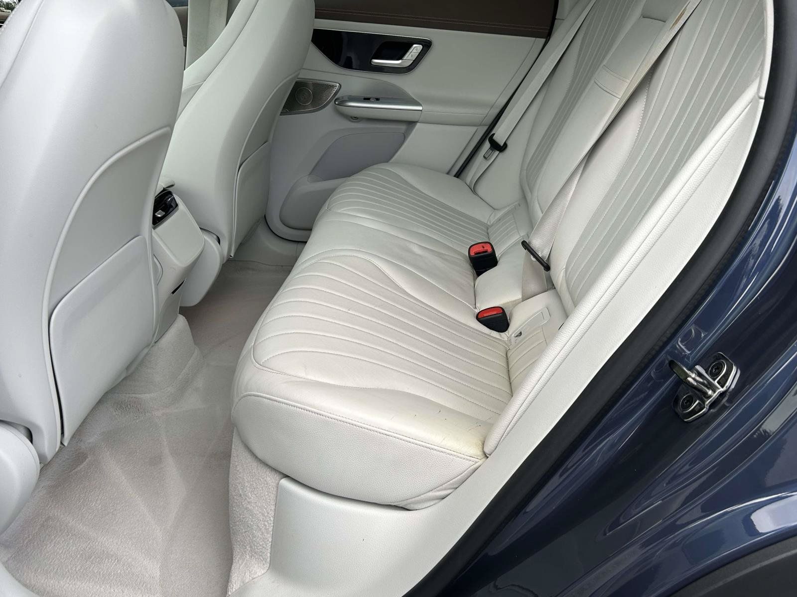 Used 2023 Mercedes-Benz EQE 500 4MATIC SUV image 12