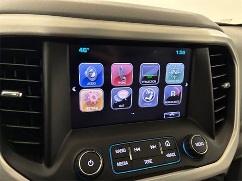 Used 2018 GMC Acadia SLE image 26