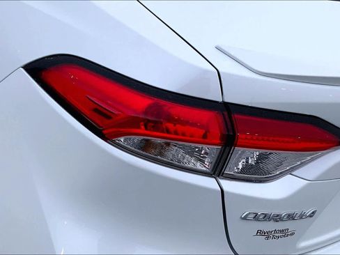 Used 2024 Toyota Corolla SE image 26