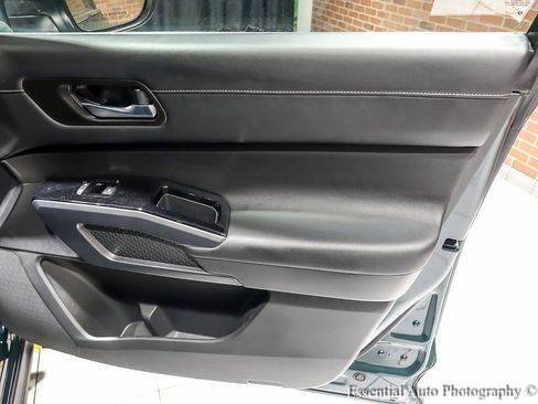 Used 2023 Nissan Pathfinder SL image 33