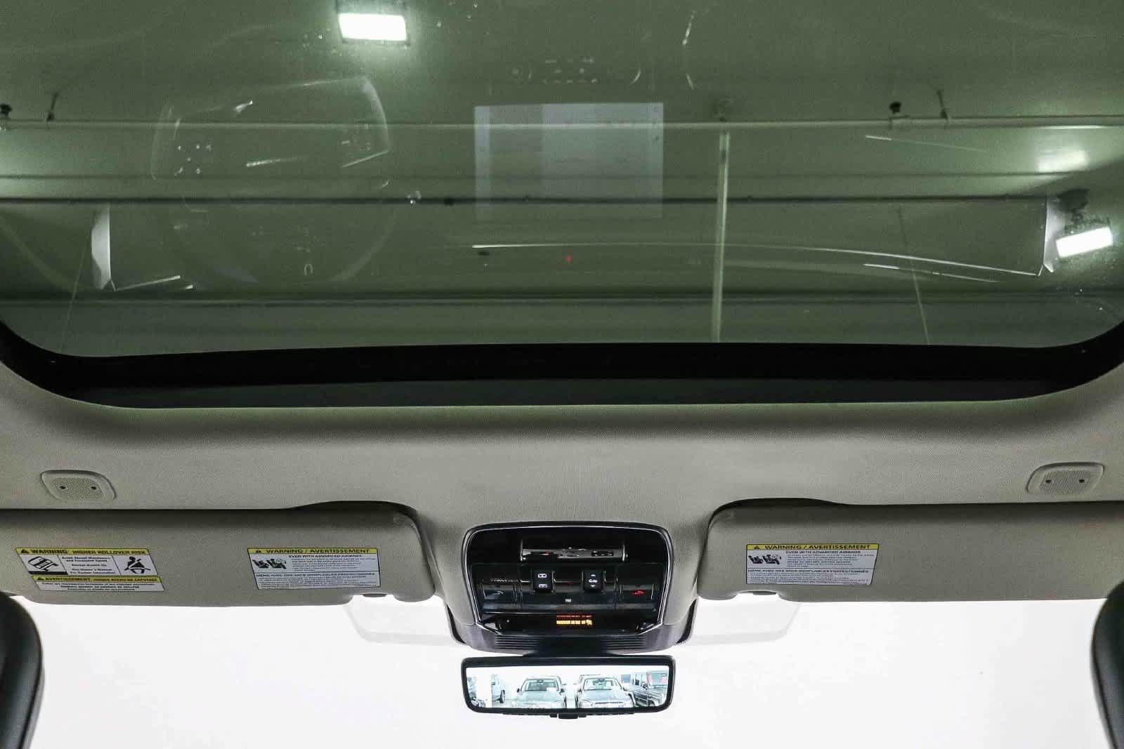 Used 2022 Land Rover Range Rover SE AWD/4WD image 12