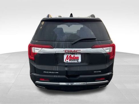 Used 2023 GMC Acadia Denali w/ Black Diamond Edition image 6