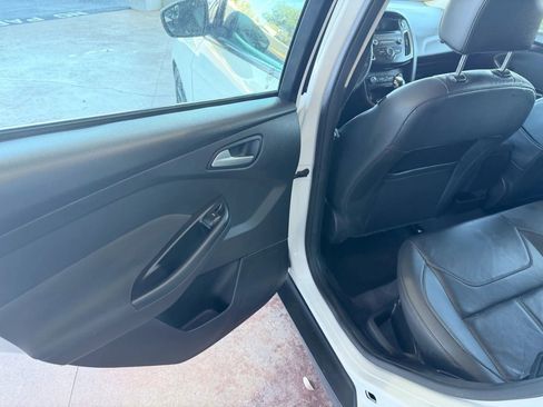 Used 2016 Ford Focus SE w/ Equipment Group 201A image 12