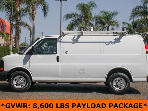 Used 2014 Chevrolet Express 2500 image 5