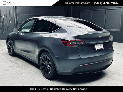 Used 2023 Tesla Model Y Long Range AWD/4WD image 5