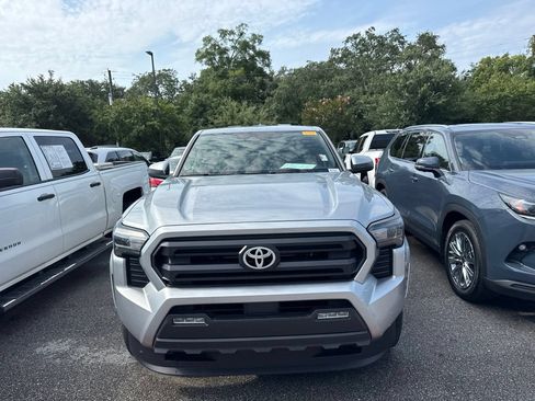 Used 2025 Toyota Tacoma SR5 RWD image 2