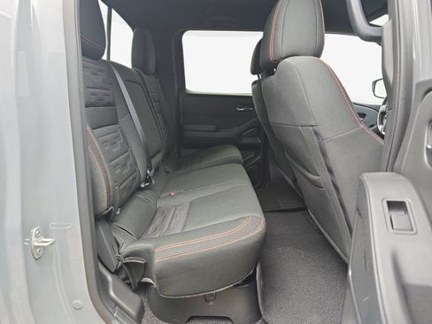 Used 2024 Nissan Frontier Pro-X w/ Pro Convenience Package RWD image 32