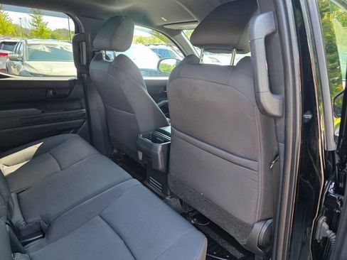 Used 2024 Toyota Tacoma SR w/ SR Upgrade Package AWD/4WD image 13