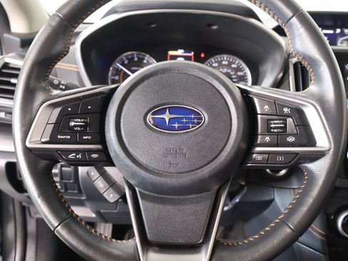Used 2023 Subaru Crosstrek 2.5i Limited AWD/4WD image 3