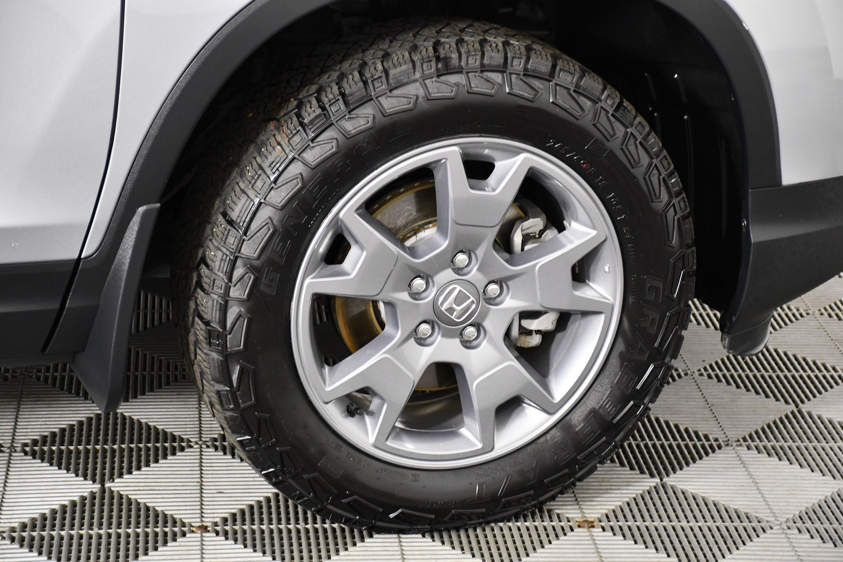 Certified 2025 Honda Passport TrailSport image 55