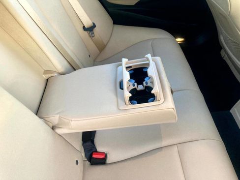 Used 2018 BMW 320i xDrive Sedan image 19